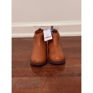 NWT Carter's Girls Lena Chelsea Boot Sz 9